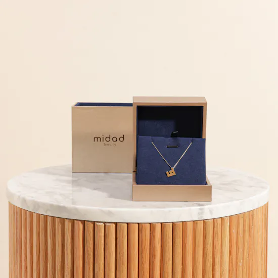 Midad letter Faa necklace | 18 k Gold