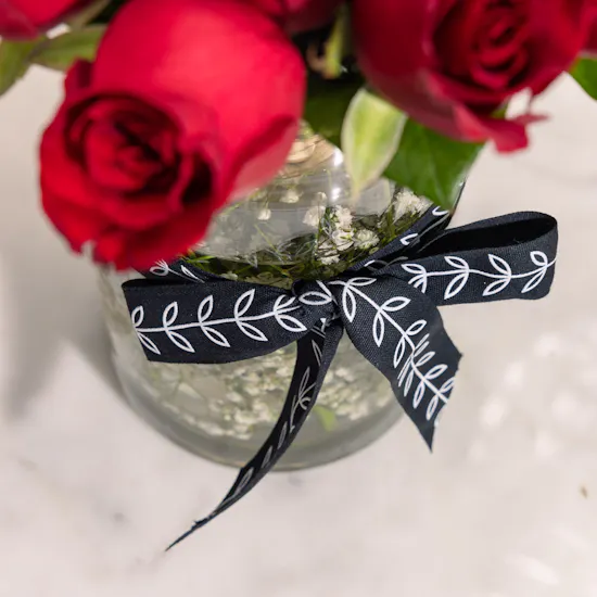 Calm in Red | Rose Vase