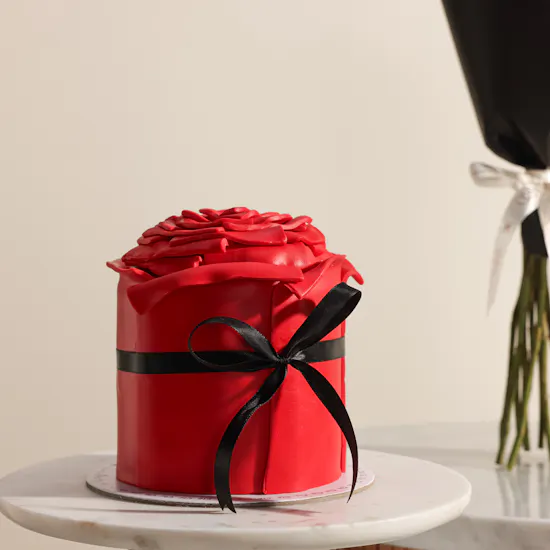 Cle Bakery Scarlet Bloom Cake | Classical Red Roses Bouquet