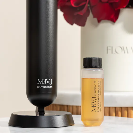 Maison M M.IV.J Black Portable Diffuser | Shimmering Flowers