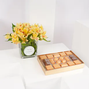 Bostani Black Leathered Small Box | Alstroemeria
