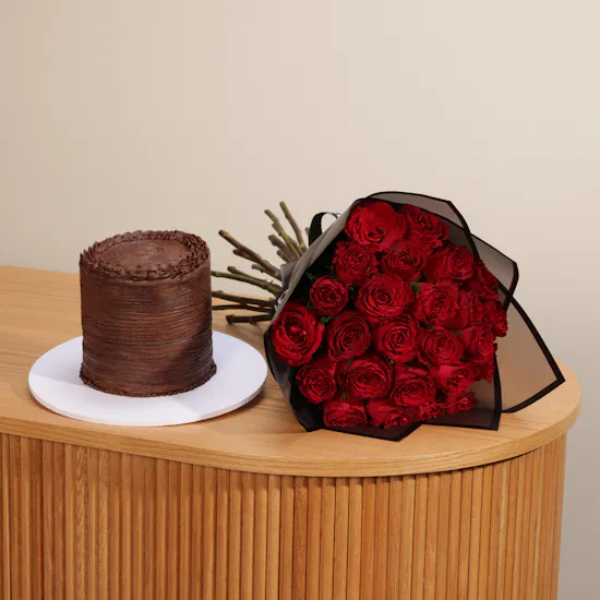 Sweetylicious Chocolate Cake | 25 Red Rose