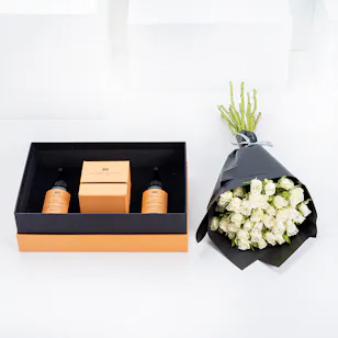 Herb + Design The Desert Set | White Baby Roses Herb + Design The Desert Set | White Baby Roses