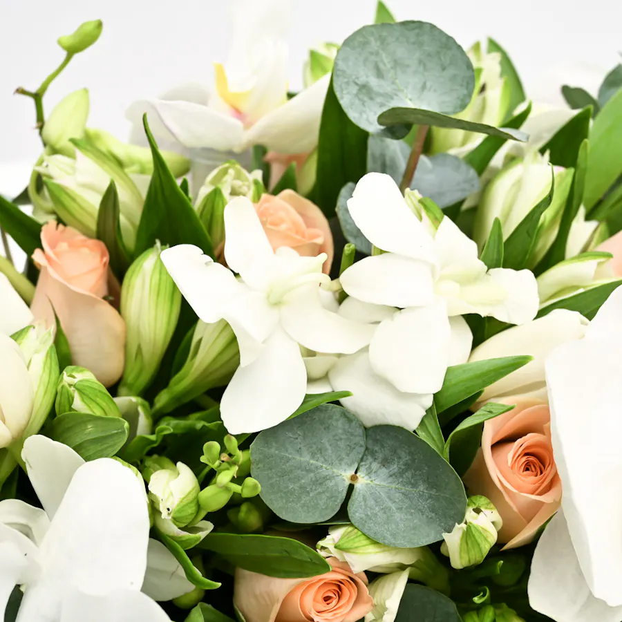 Top Table Delicate Blooms 3