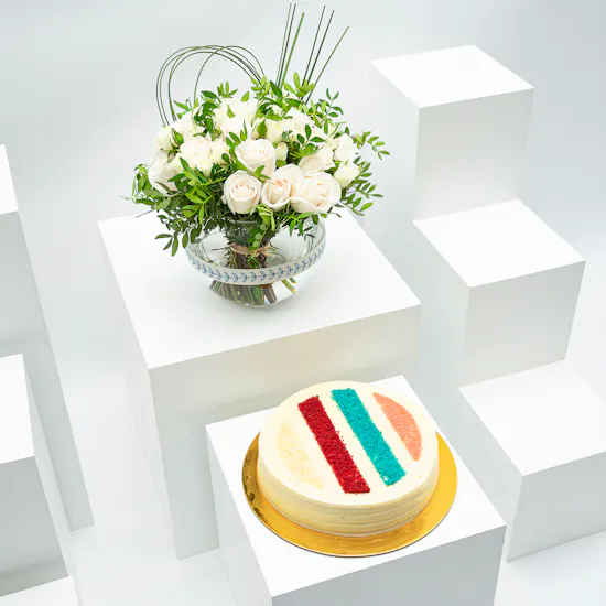 Munch Bakery Rainbow Cake | Flowers Vase