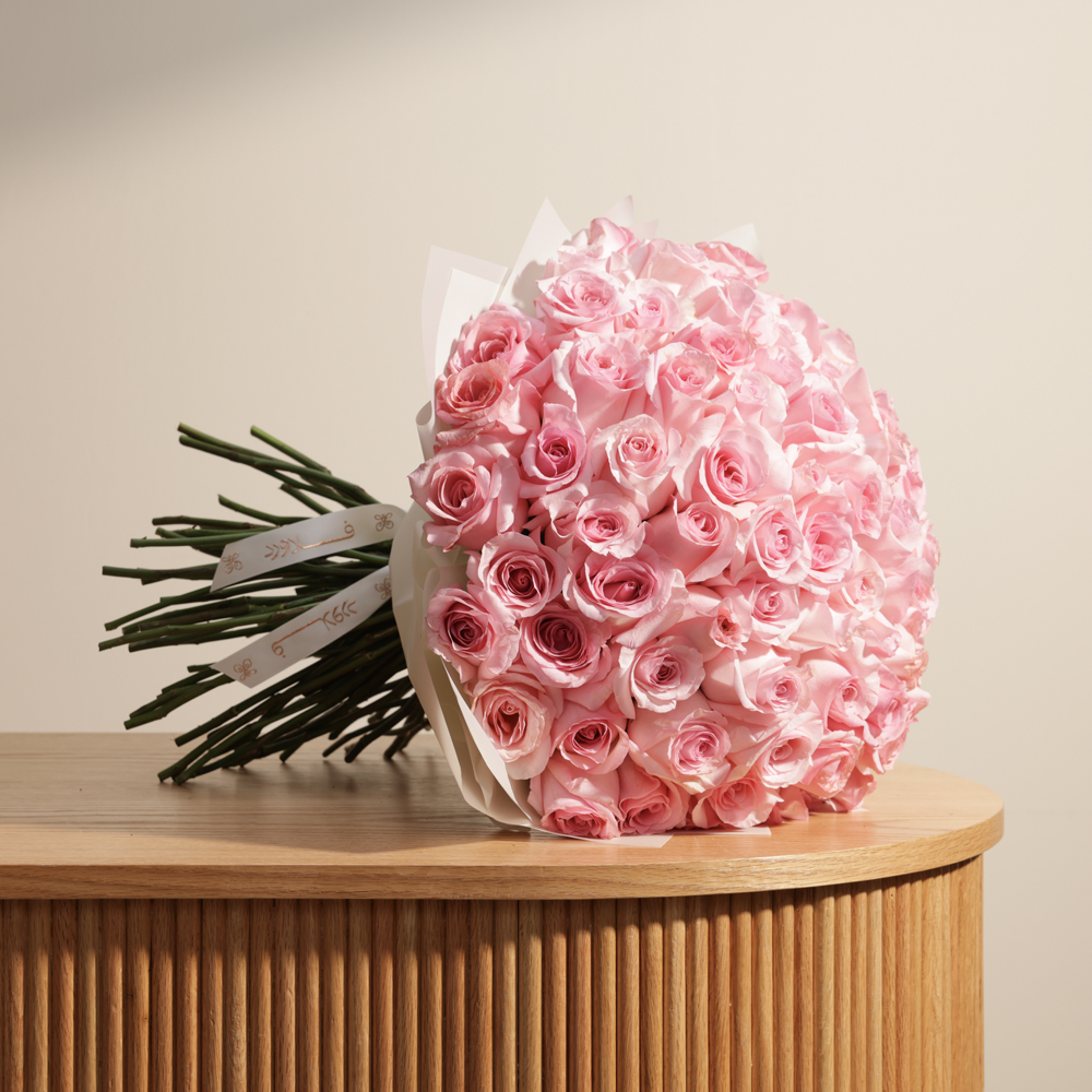 باقة 100 جوري وردية حالمة