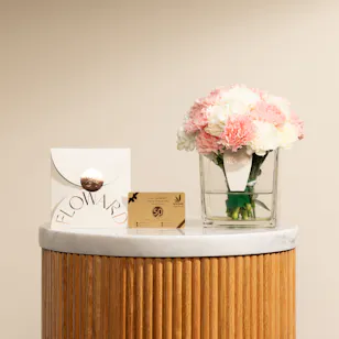 Larine Beauty Spa 50 Omani Riyal Voucher | Carnations Vase