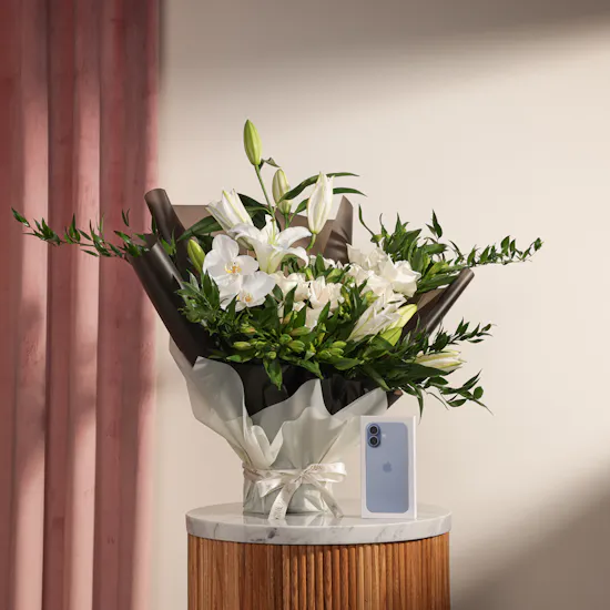 Apple iPhone 17 Mist Blue 256GB | White Flower Bouquet