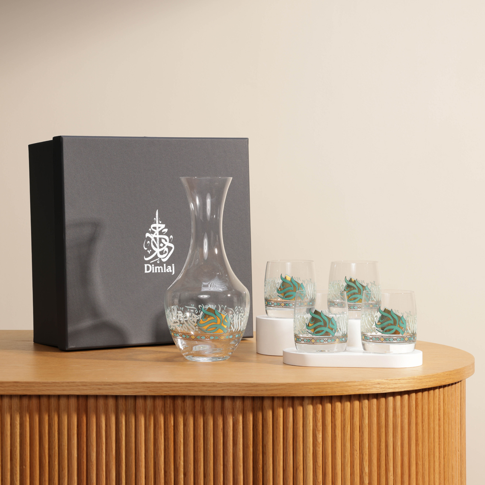 مجموعة ورود إبريق وأكواب كريستال من ديملاج