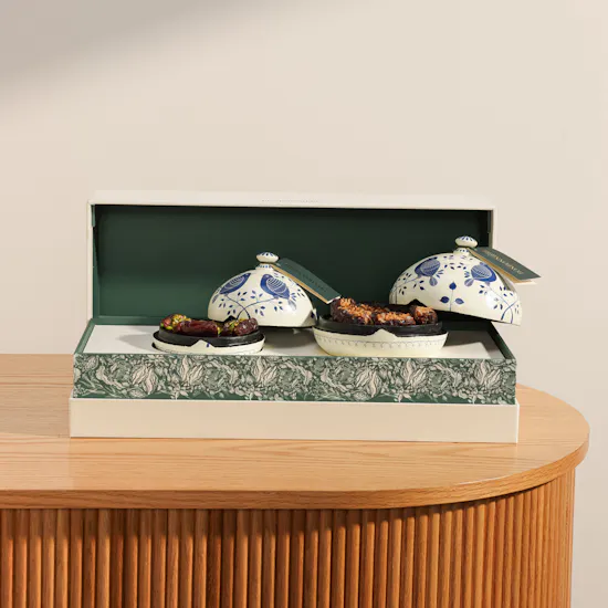 Bonbonniere Pistachio Rose and Pecan Crunch Stuffed Dates Gift Set
