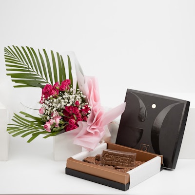 Ghazl Congrats Chocolate | Blushing Blooms