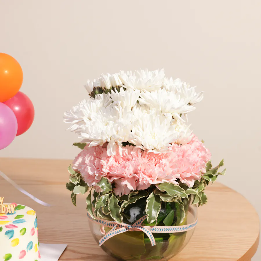 Sweet Atelier Small Birthday Cake | Flower Vase 5