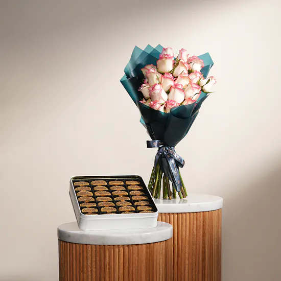 Kaek Blady Makrouta Box | Esperance Roses