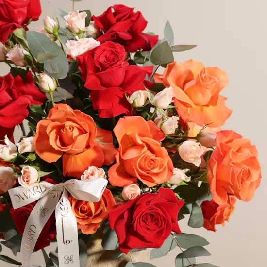 Nature’s Poise Roses Vase