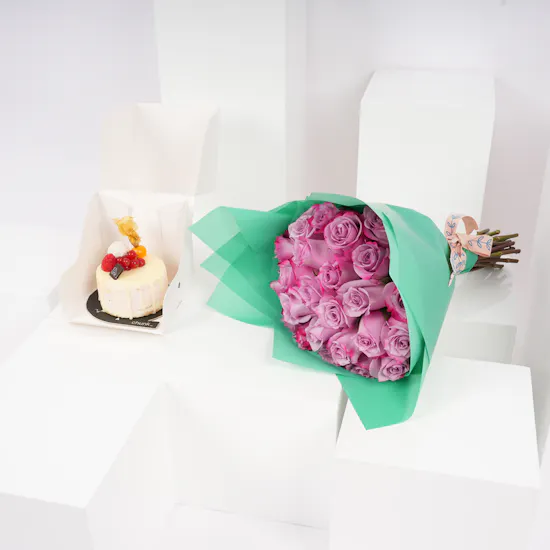 Chunk Crunchy Berries Small Cake | Purple Bouquet