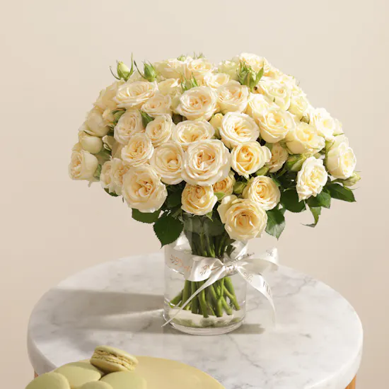 Ladurée Macaron Cake | Romantic Baby Roses Vase