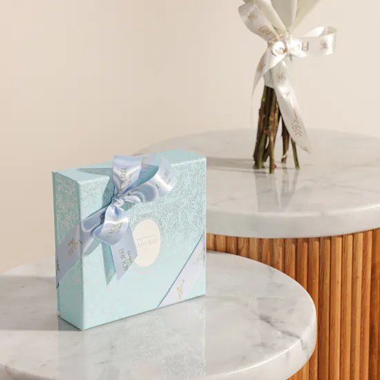Ladurée Macaron Blue Arabesque Box | Birthday Bouquet