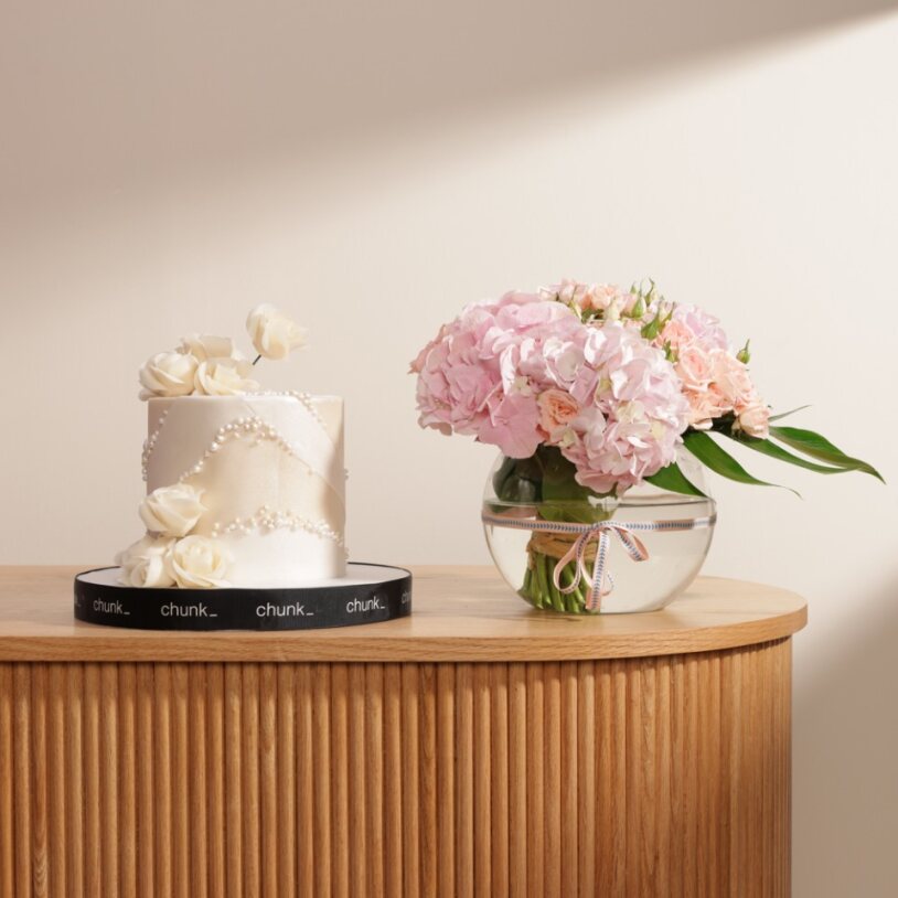 Chunk Pearl Theme Wedding Cake | Bright Flowers