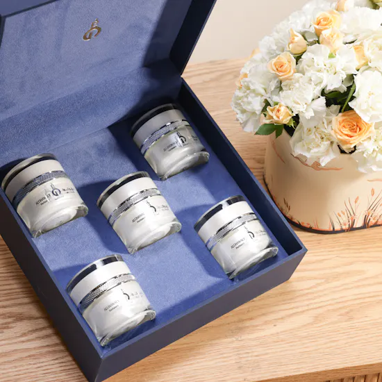 Alghawali Collection Oud and Bakhoor Set | Delicate Flower Box