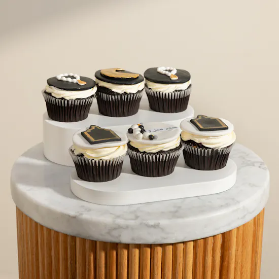 Floward Hajj Chocolate Cupcakes