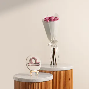 Maisam Qassem Libra Art Piece | Shiny Flowers Bouquet 