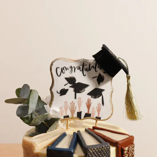 Sweet Ateiler Graduation Small Cake | Flowers