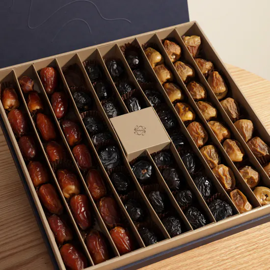 Nua Dates Luxury Gifting Box | 1kg