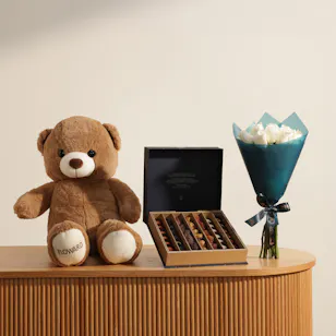 Nua Small Classic Signature Date and Chocolate Bonbon Box | Gentle Charm Flower Bouquet and Teddy Bear Nua Small Classic Signature Date and Chocolate Bonbon Box | Gentle Charm Flower Bouquet and Teddy Bear