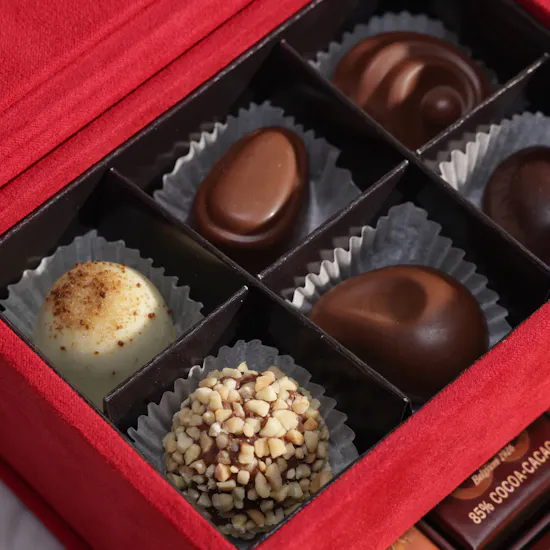 Godiva Mini Royal Chocolate Box | Red