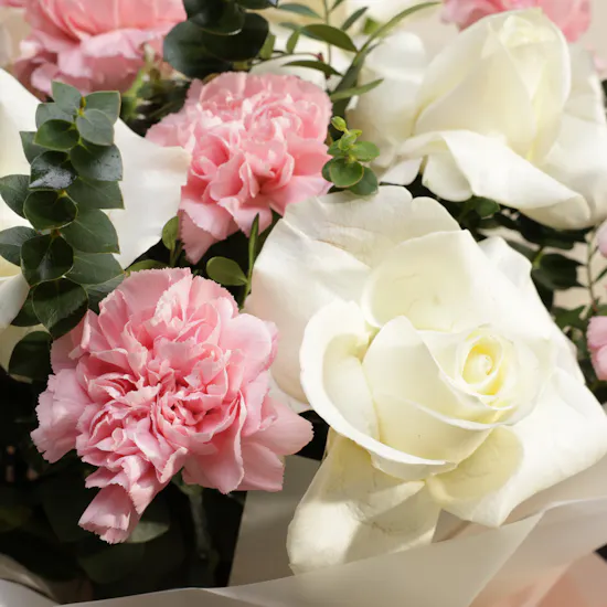 Blissful Elegant Flowers Bouquet