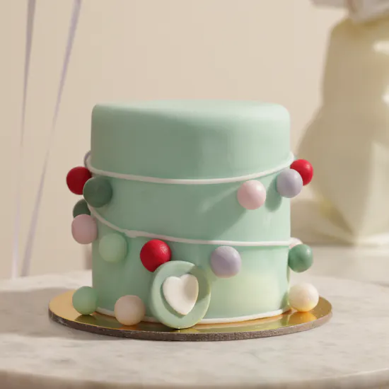 Floward Decorative Ball Birthday Cake | Shiny Flowers Vase