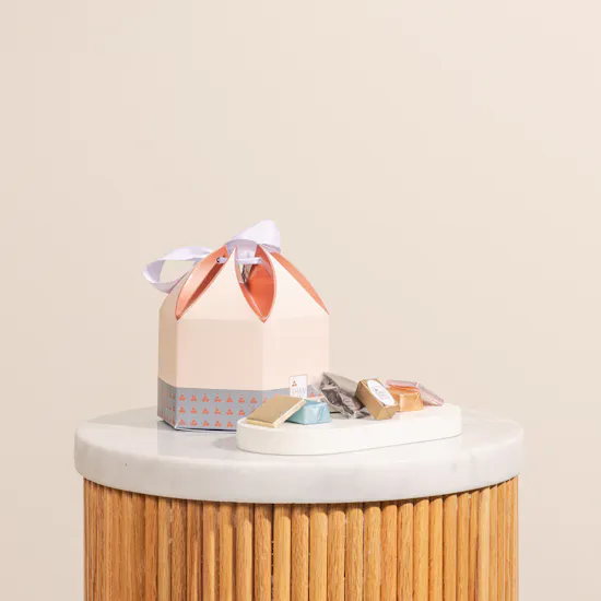 Shan Shal Chocolate Box | White Rose Vase