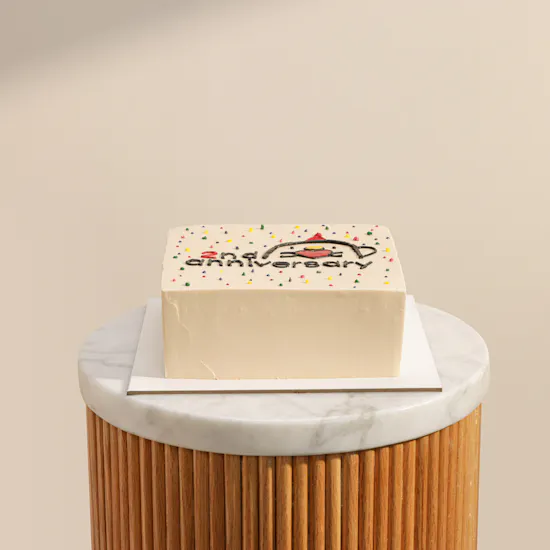Floward Cute Square Anniversary Cake