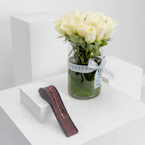 L'azurde Colored Heart Stones Bracelet | 25 White Roses