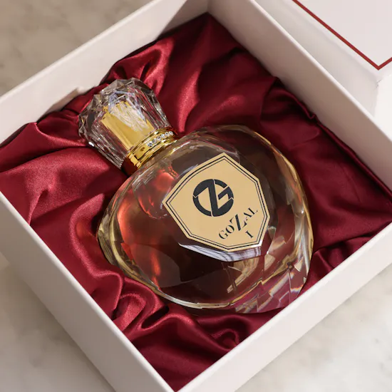 Royal Palace Gozal 1 Women's Perfume | Red Rose Bouquet