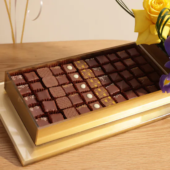 Abucci Golden Chocolate Tray and Flowers | Birthday Balloon Set