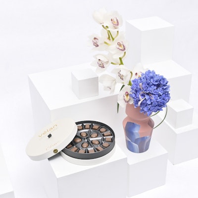 Velan Chocolate Gift with Floral Vase
