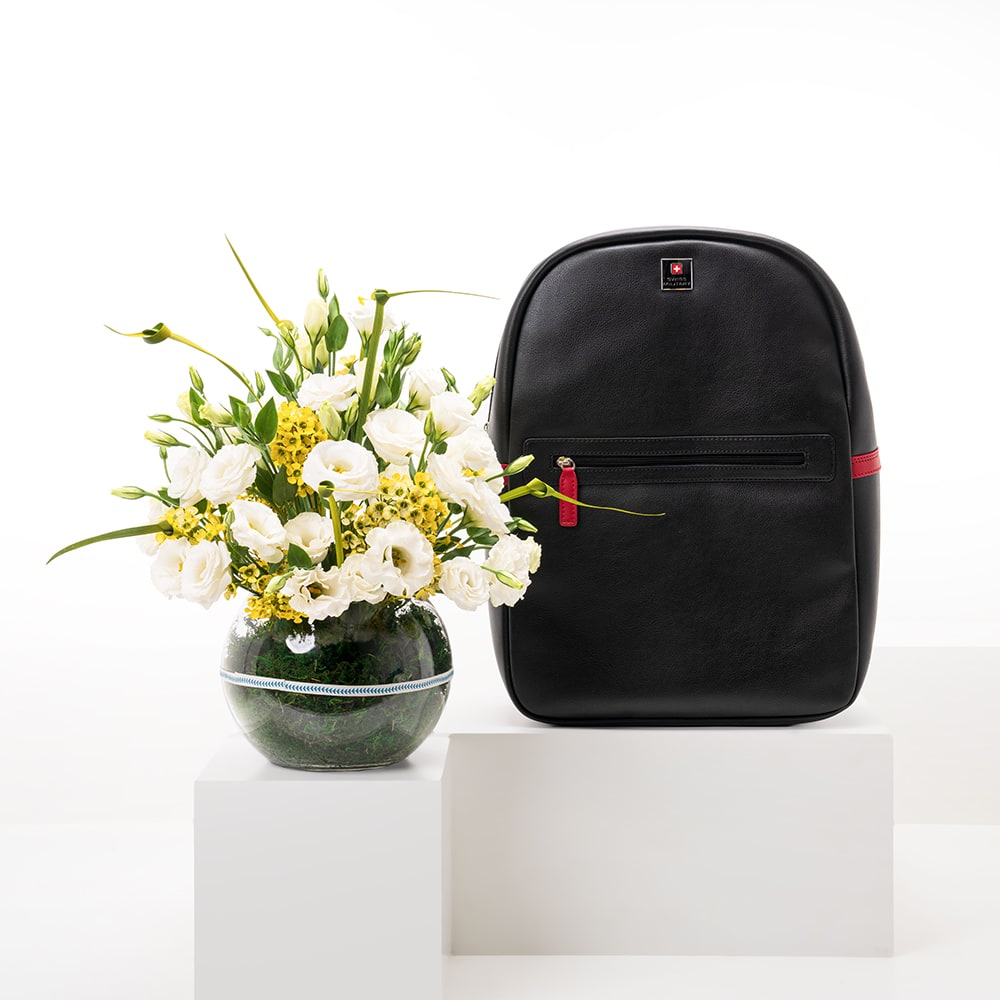 حقيبة ظهر سويس ميليتاري | مزهرية الاستوما البيضاء