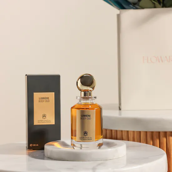 Abdul Samad Al Qurashi Body Oud Lumiere | Festive Graduation Roses Bouquet