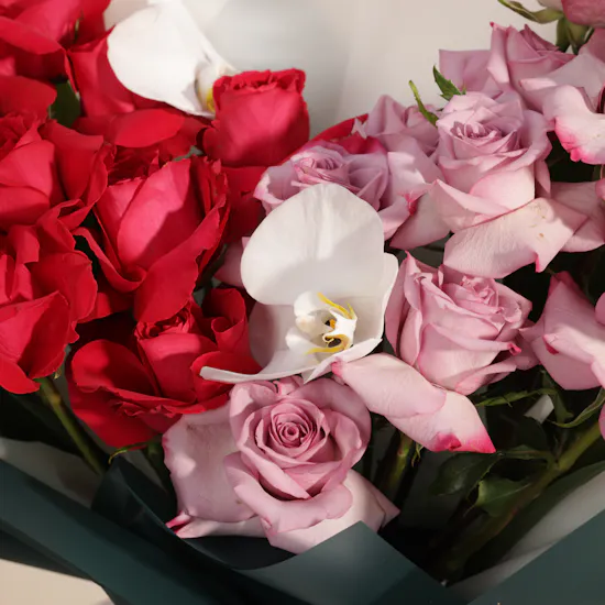 Floward Impressive Chocolate Medium Box | Magical Beauty Flower Bouquet