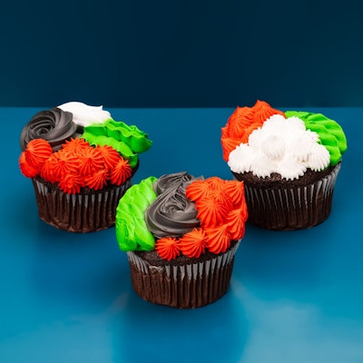 Emirati special cupcake by Mister Baker - 6 Pcs