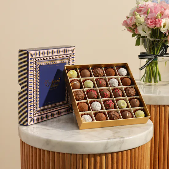 Charbonnel et Walker Victorian Truffle Box | Eid Flowers