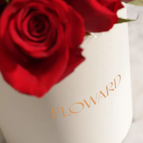Romantic Red Roses Box | 15 Roses