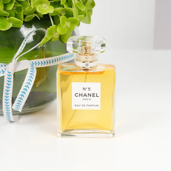 عطر شانيل رقم 5 50 مل | مزهرية هيدرنجا