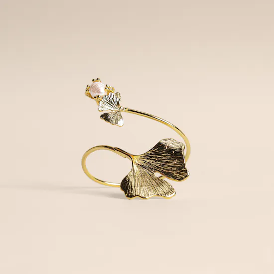 Lynyer Twisted Flora Pearl Gold Plated Bracelet