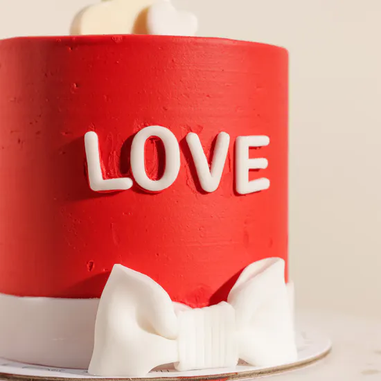 Sweetylicious White Heart Love Cake
