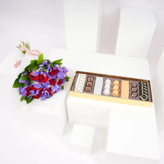 Bostani Signature Medium Box | Spring Bouquet