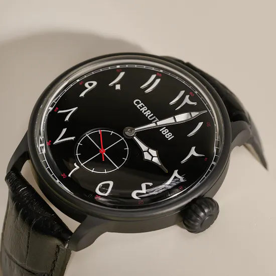 ساعة بأرقام عربية للرجال من شيروتي 1881