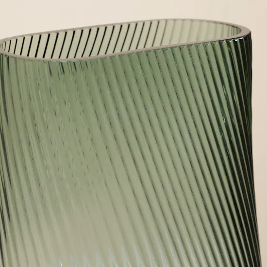 Nude Essentials Opti Vase