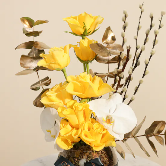 Kaseb Al Diriyah Pouch | Pretty Flowers Vase